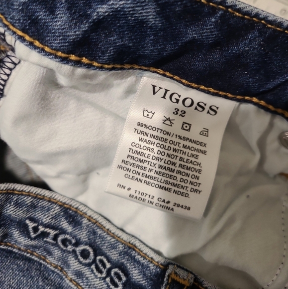 Vigoss Womens Size 32 Stevie Crop straight dk. Wash Distressed Jeans - Picture 3 of 12